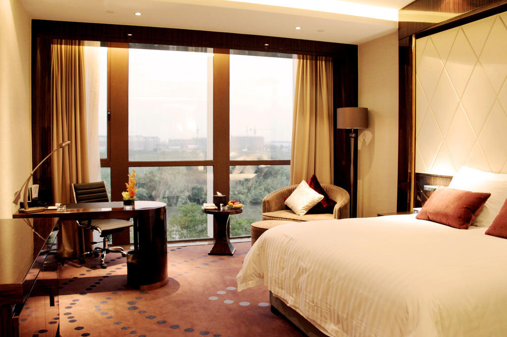 New Century Grand Hotel Nanxun Huzhou Zimmer foto